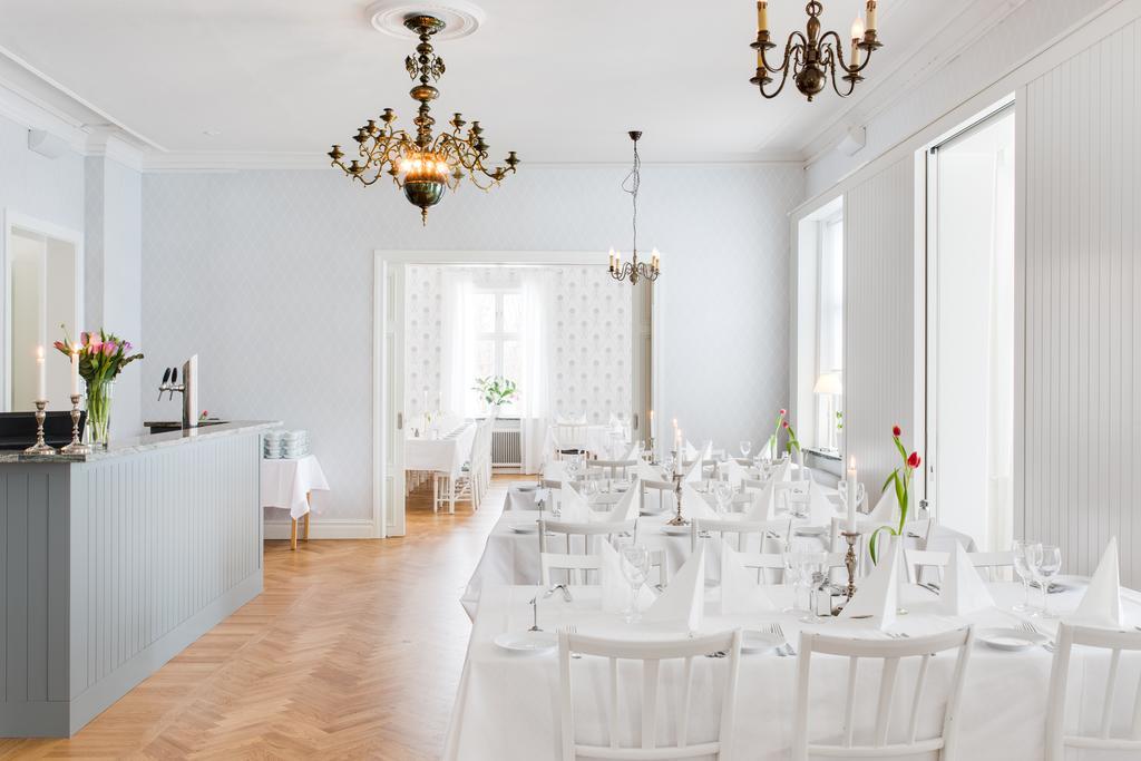Stiftsgarden Konferens & Hotell 谢莱夫特奥 外观 照片