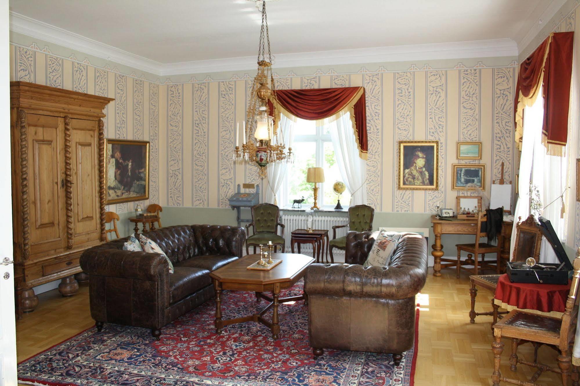 Stiftsgarden Konferens & Hotell 谢莱夫特奥 外观 照片