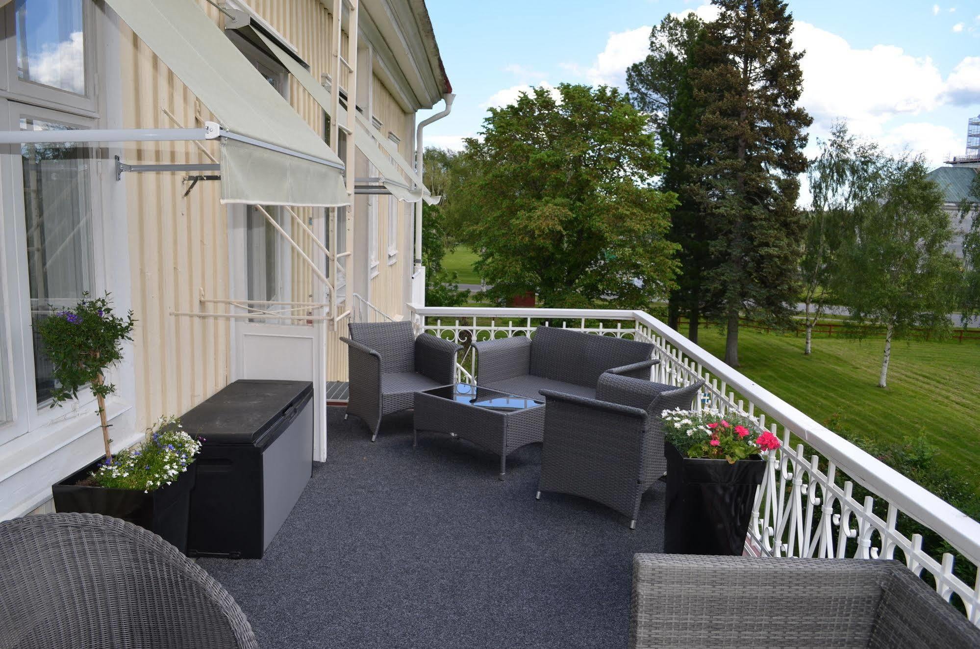 Stiftsgarden Konferens & Hotell 谢莱夫特奥 外观 照片